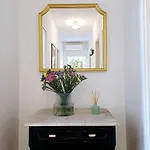 Natasahvar Apartament *